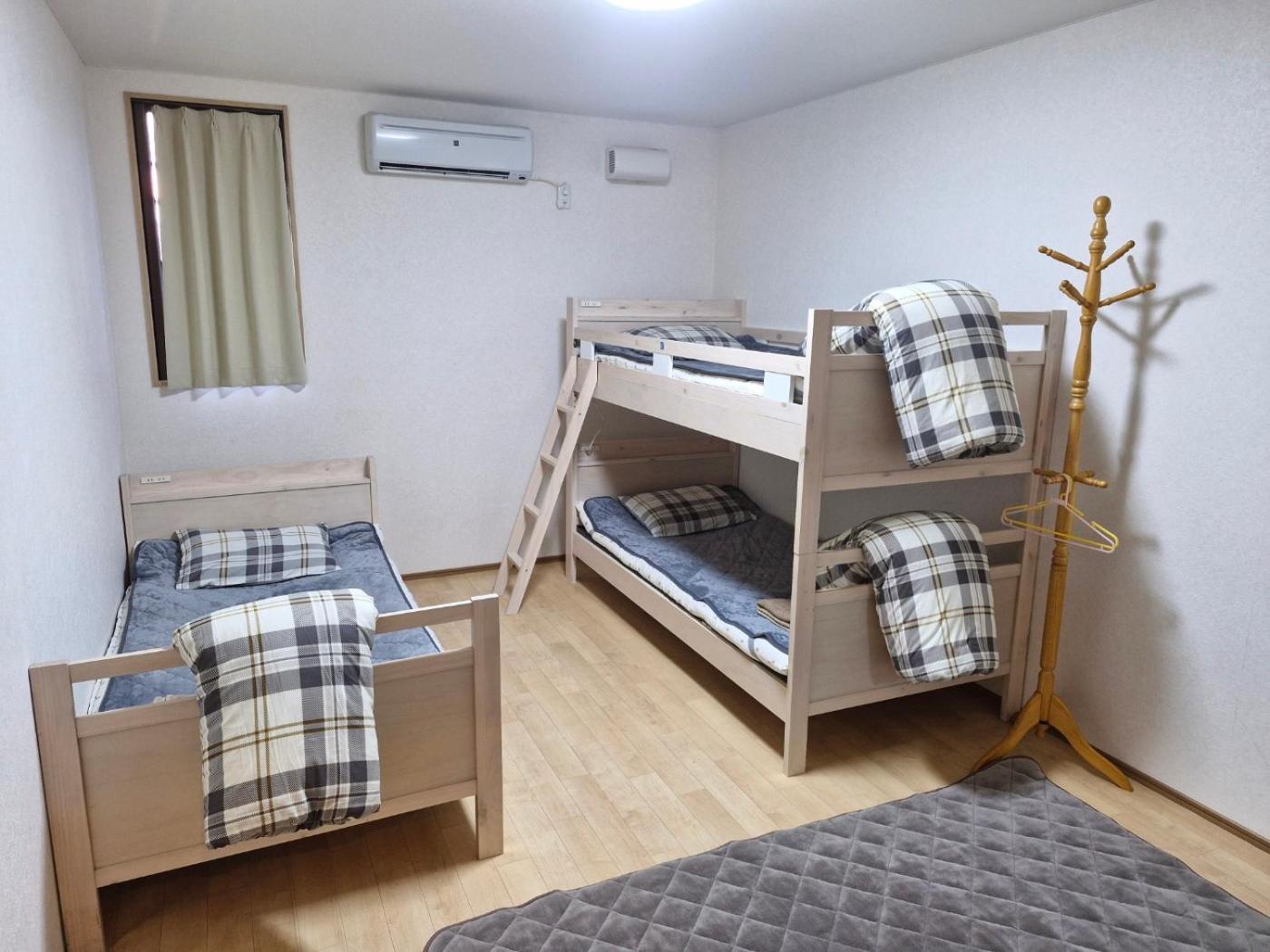 Midori Guesthouse&Hostel Цусіма Екстер'єр фото